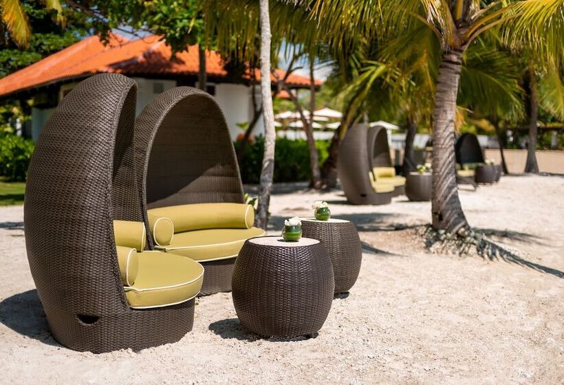 هتل Dusit Thani Lubi Plantation Resort