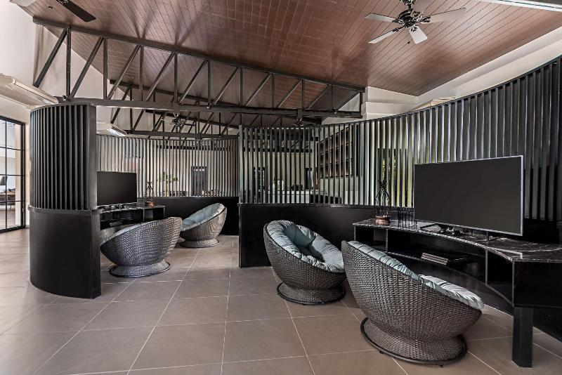 هتل Dusit Thani Lubi Plantation Resort