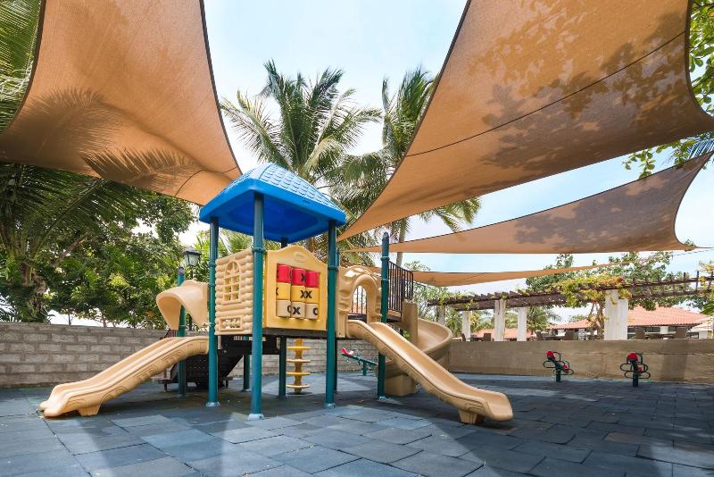 هتل Dusit Thani Lubi Plantation Resort