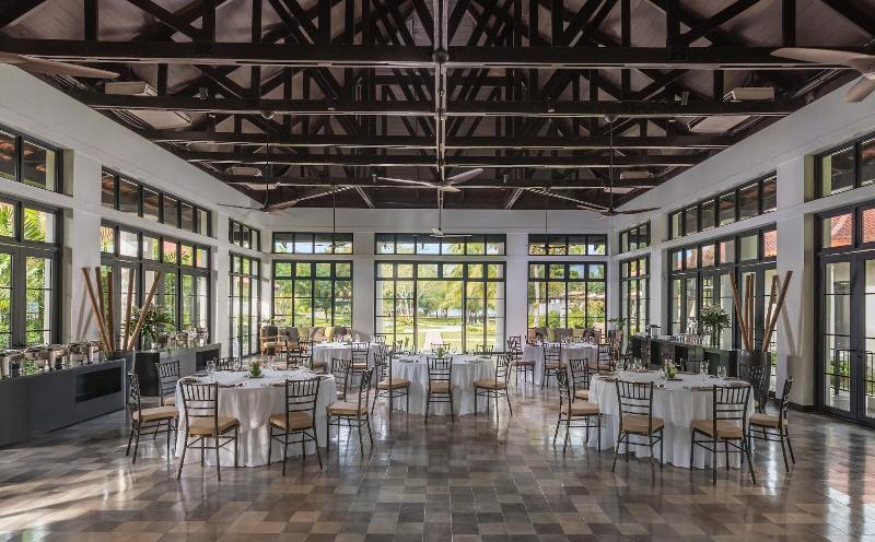 هتل Dusit Thani Lubi Plantation Resort