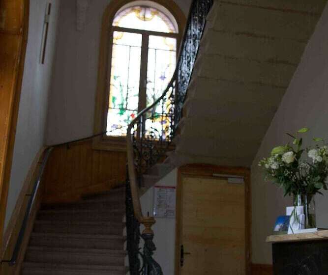 ホテル Eclosion Château Hôtel & Restaurant