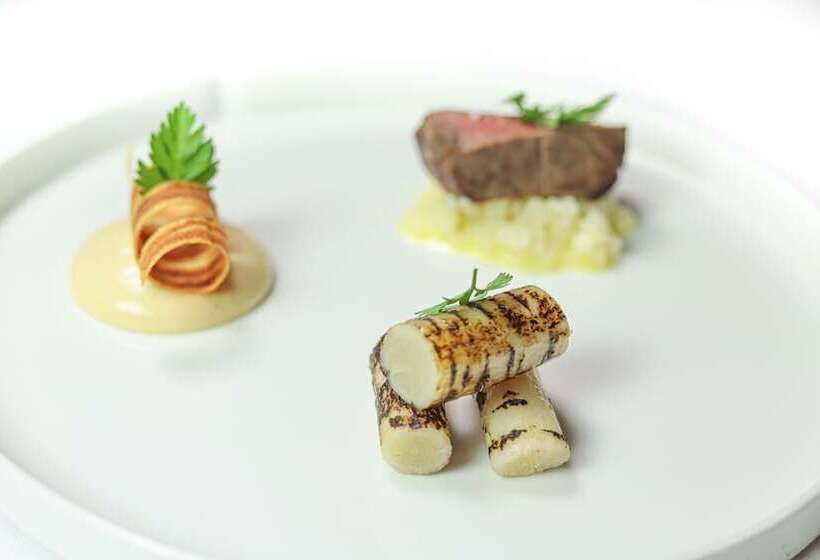 ホテル Eclosion Château Hôtel & Restaurant