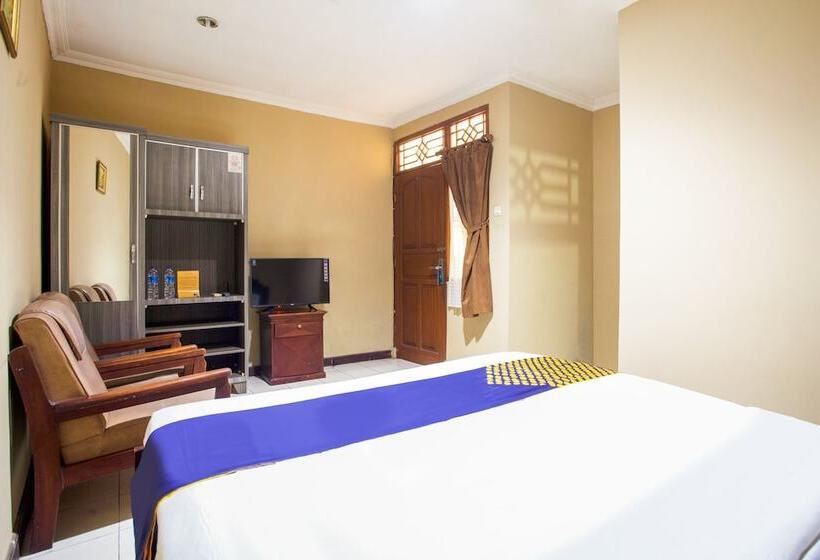 酒店 Spot On 3858 Elsana Transit