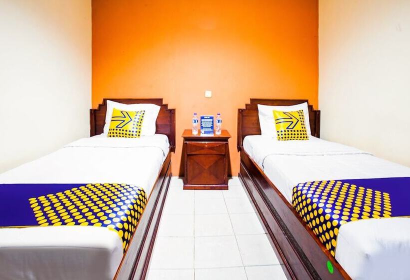 酒店 Spot On 3858 Elsana Transit