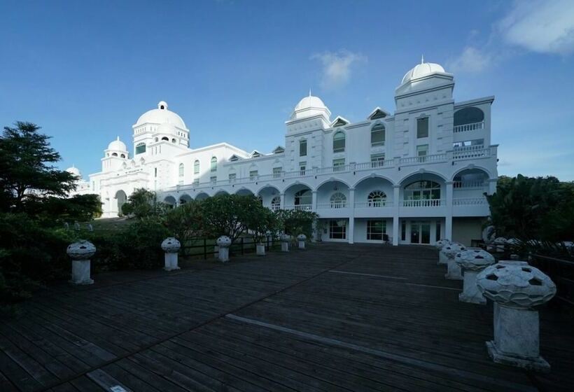 هتل Empire Pacific Castle 龍潭科學園區 六福村 小人國 幼獅工業園區