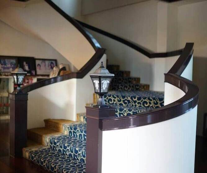 هتل Empire Pacific Castle 龍潭科學園區 六福村 小人國 幼獅工業園區