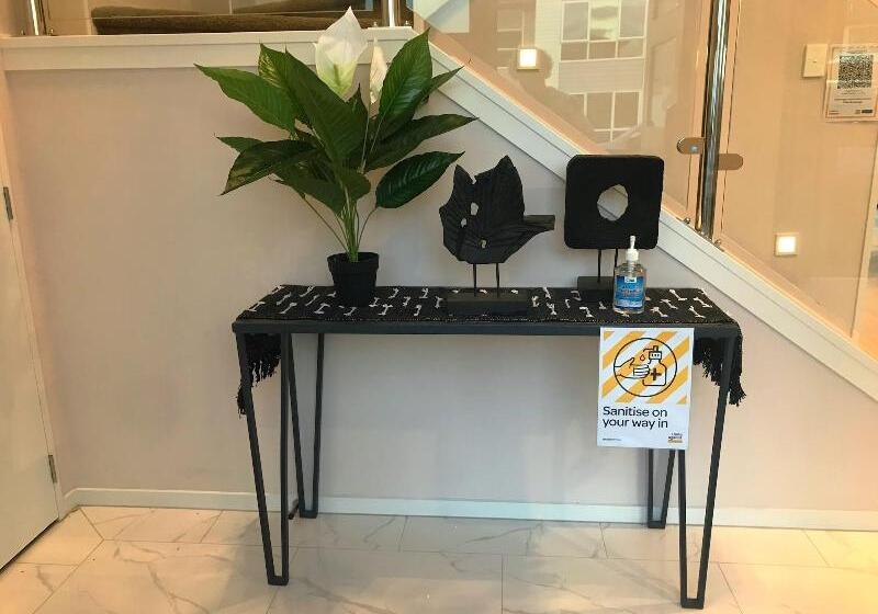 호텔 Flat Bush Holiday Accomodation