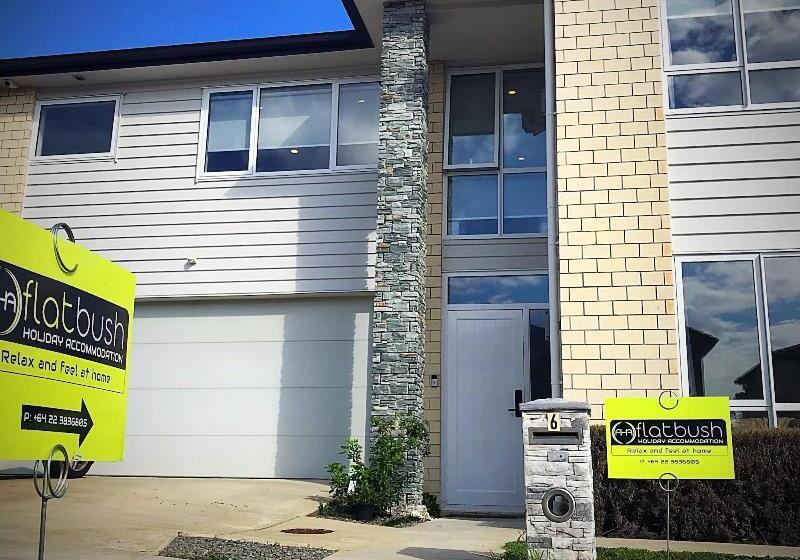 호텔 Flat Bush Holiday Accomodation