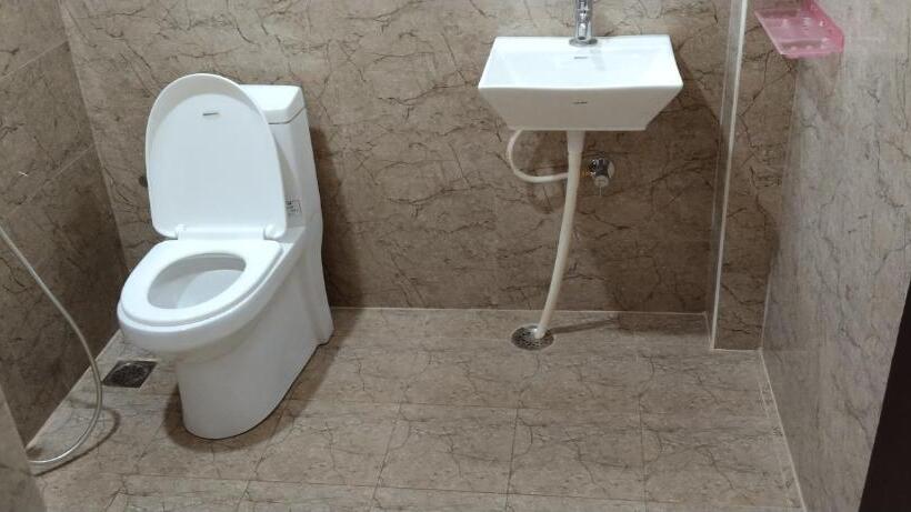 בית מלון כפרי Giri Nandhana Residency