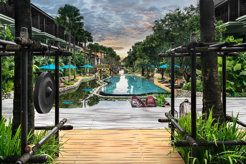 Отель Grand Mercure Khao Lak Bangsak