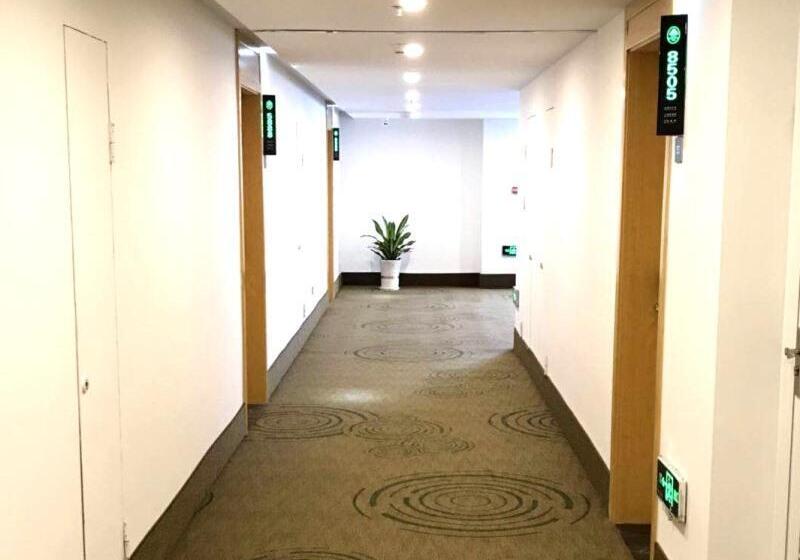 Отель Greentree Inn Dongtai Sancang Town