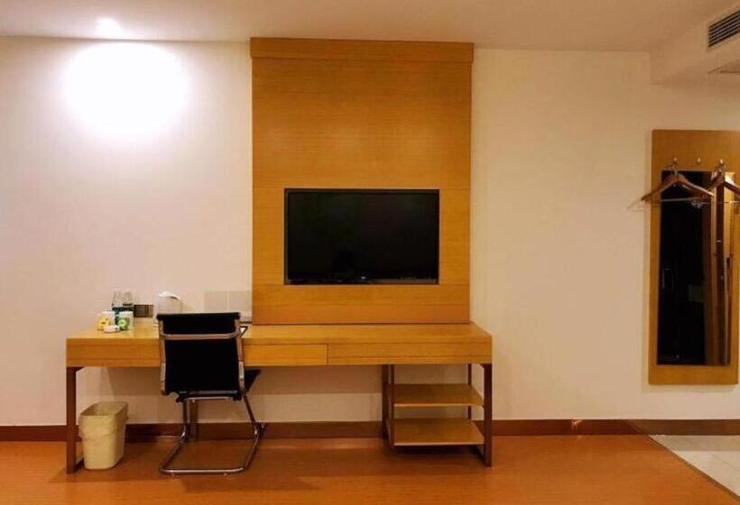 Отель Greentree Inn Dongtai Sancang Town