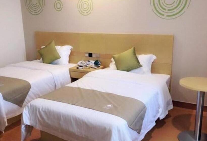 Отель Greentree Inn Dongtai Sancang Town