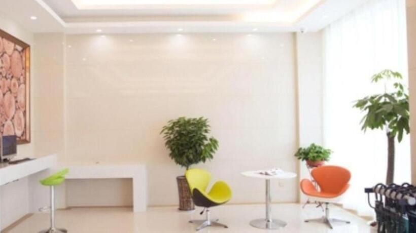 ホテル Greentree Inn Jiujiang Development Zone Changjiang Avenue