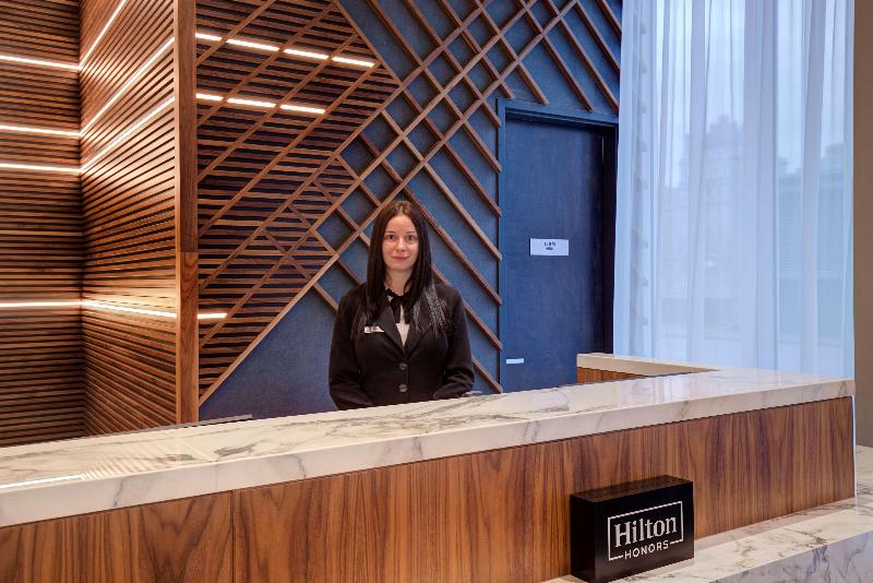Отель Hampton Inn By Hilton Montreal Downtown