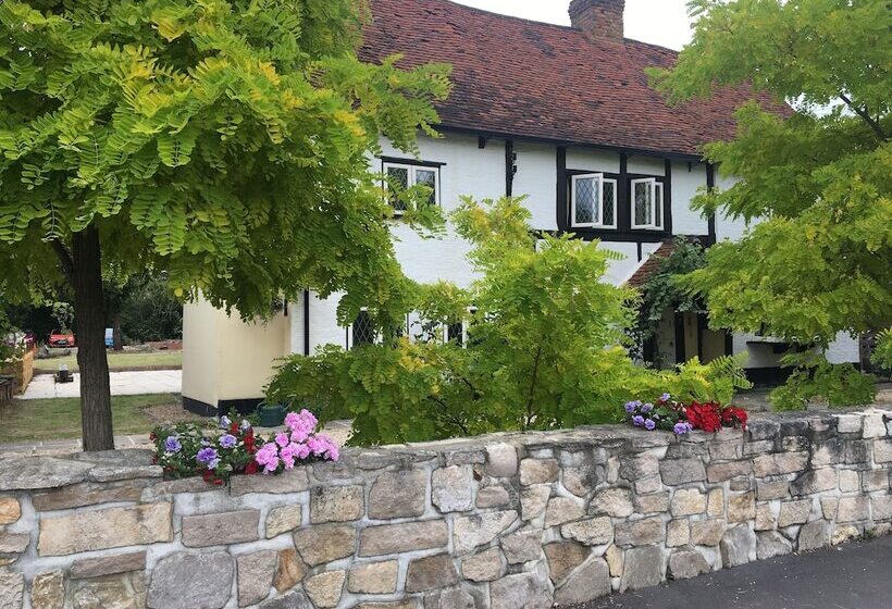 호텔 Heathrow Cottages B&b