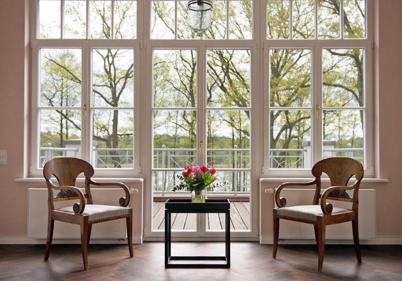 Отель Herrenhaus Röddelin