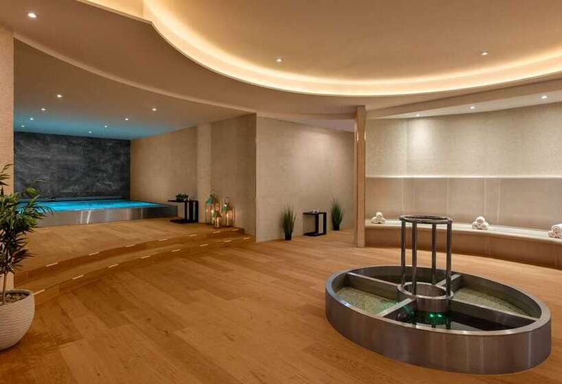 فندق Hilton Rijeka Costabella Beach Resort & Spa