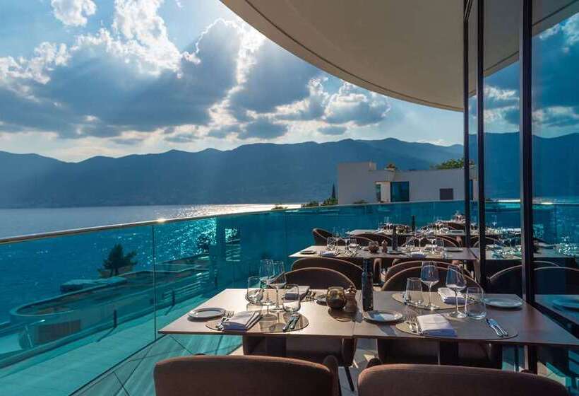 فندق Hilton Rijeka Costabella Beach Resort & Spa