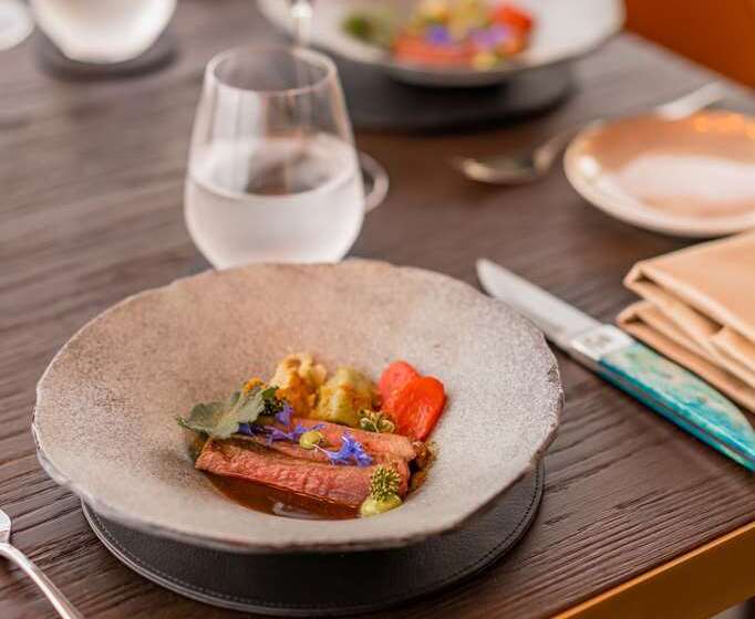 فندق Hilton Rijeka Costabella Beach Resort & Spa