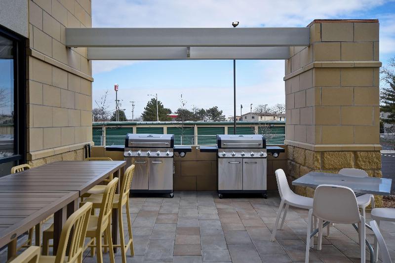 Отель Home2 Suites By Hilton Bowling Green