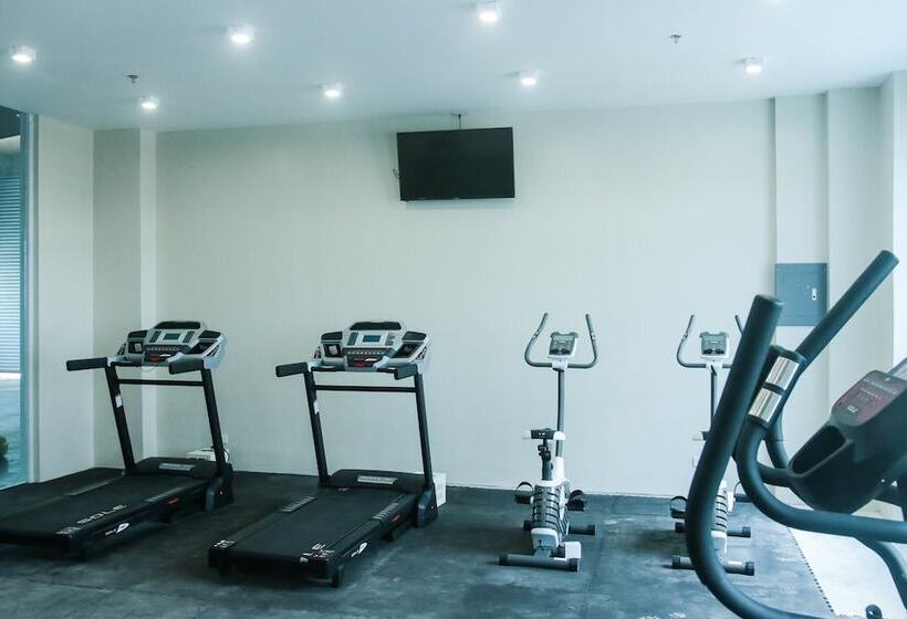 هتل Iloilo Gateway