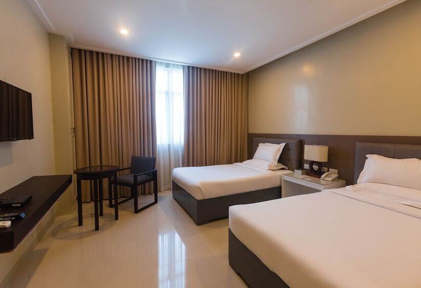 هتل Iloilo Gateway