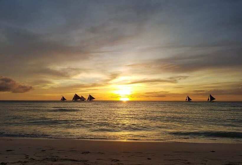 هتل Jejsellends Garden Cottages