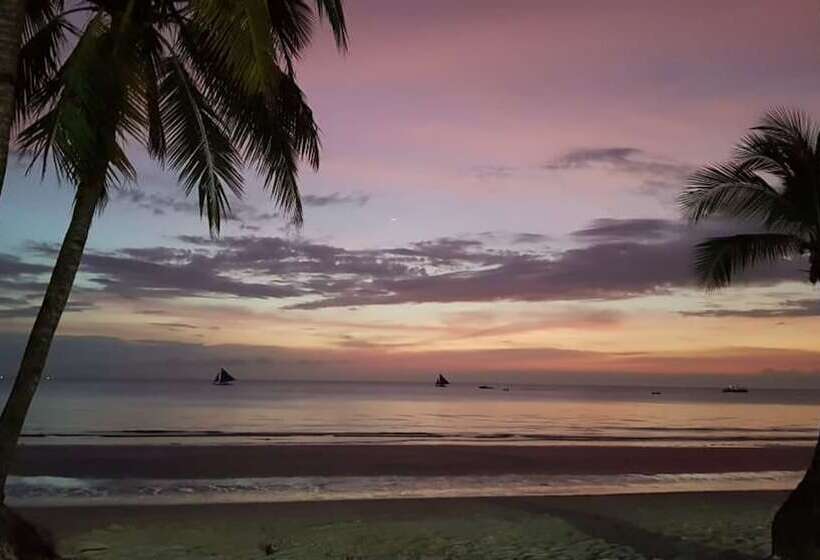 هتل Jejsellends Garden Cottages