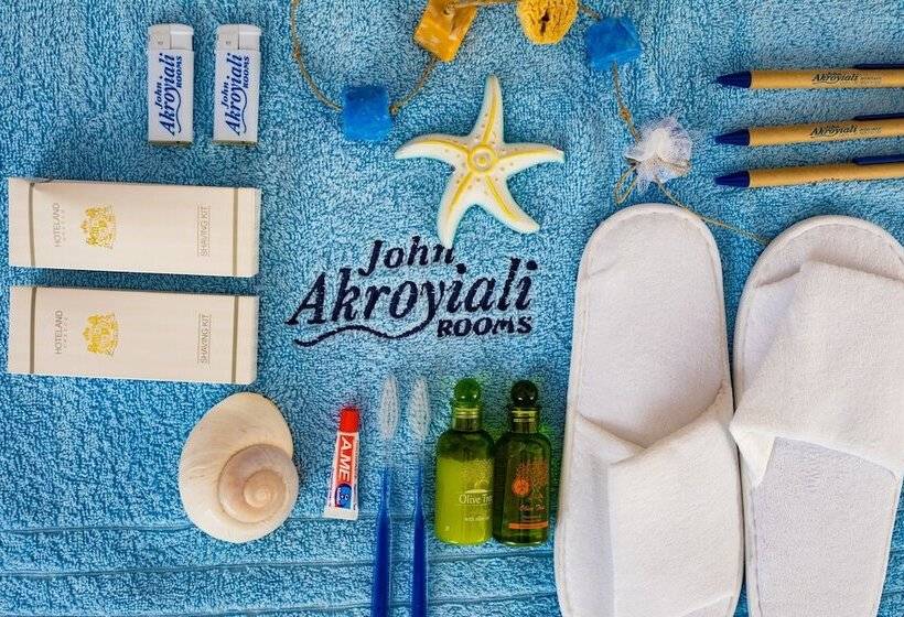 בית מלון כפרי John Akroyiali Rooms
