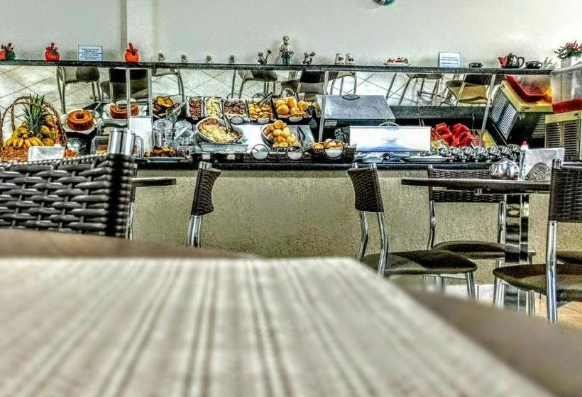 בית מלון כפרי Jr Palace