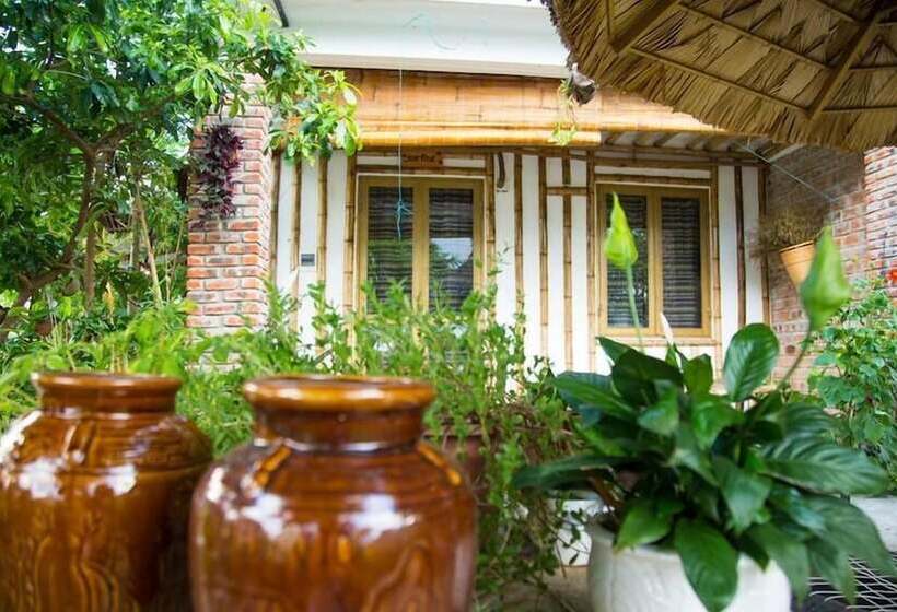 هتل Jungle Boss Homestay