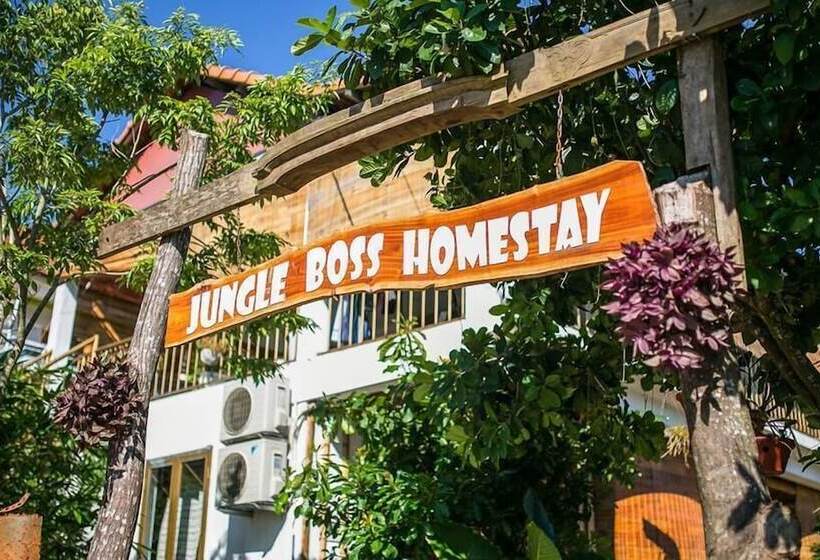 هتل Jungle Boss Homestay