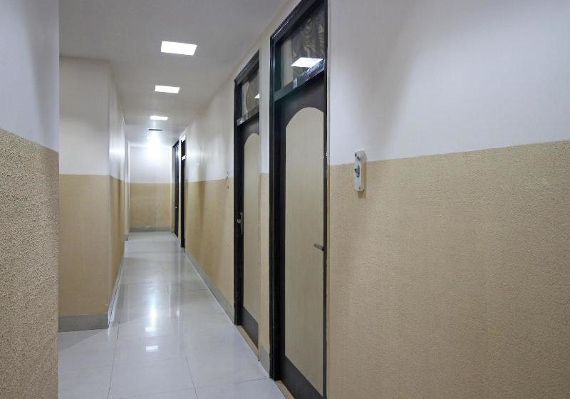 ホテル Kaushalya Residency By Oyo Rooms