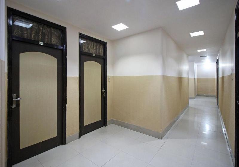 ホテル Kaushalya Residency By Oyo Rooms