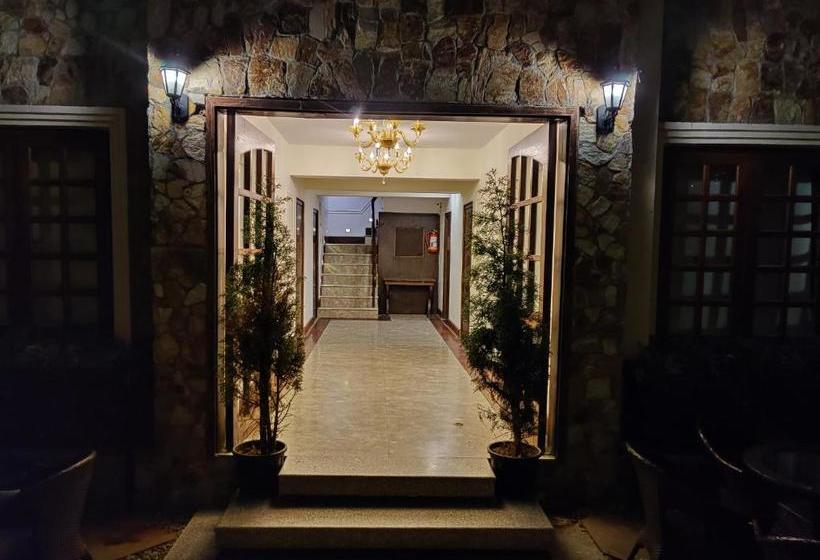 בית מלון כפרי La Niwasa By Shivraj