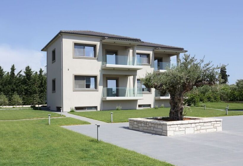 בית מלון כפרי Lagouvardos Village