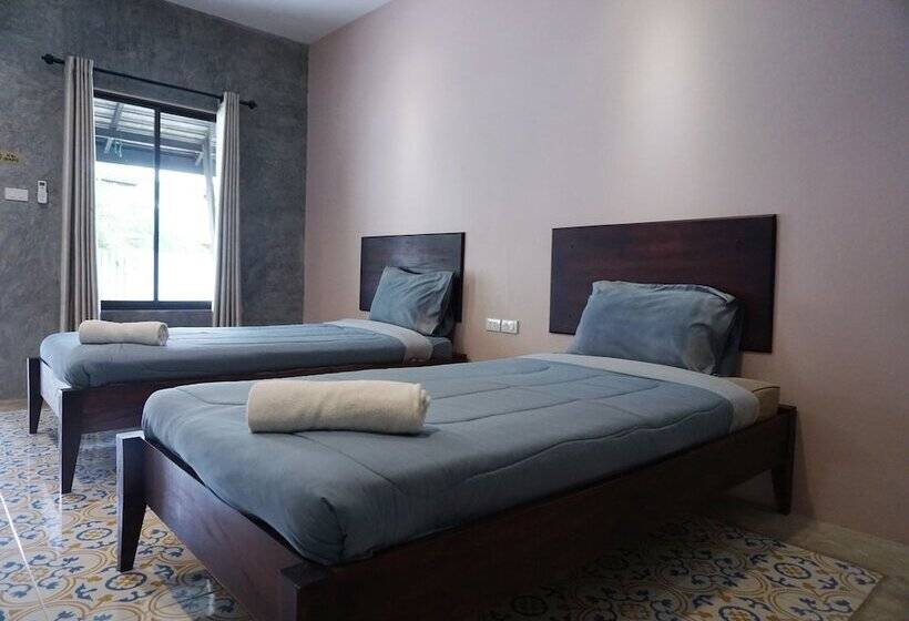 בית מלון כפרי Lampang Resort