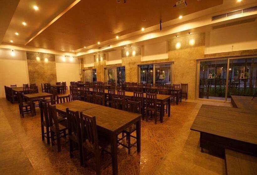 בית מלון כפרי Lampang Resort