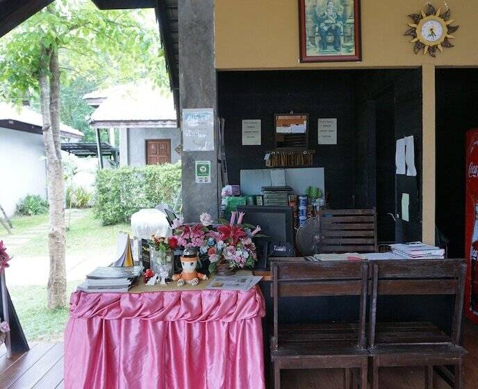 בית מלון כפרי Lampang Resort