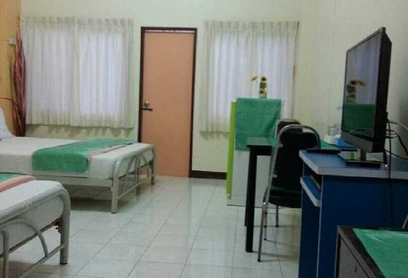 Отель Lamphun Place