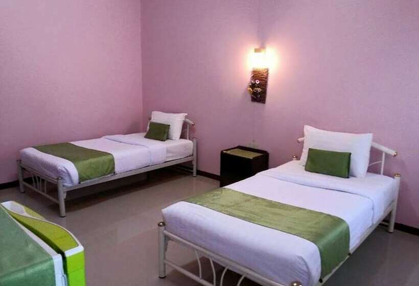 Отель Lamphun Place