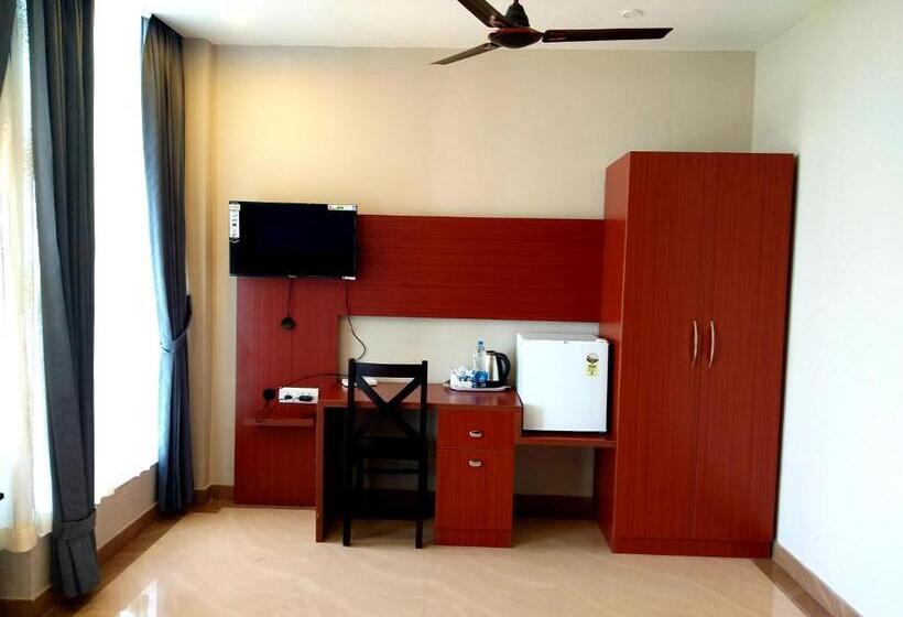 Отель Laurel Heights Resort Idukki