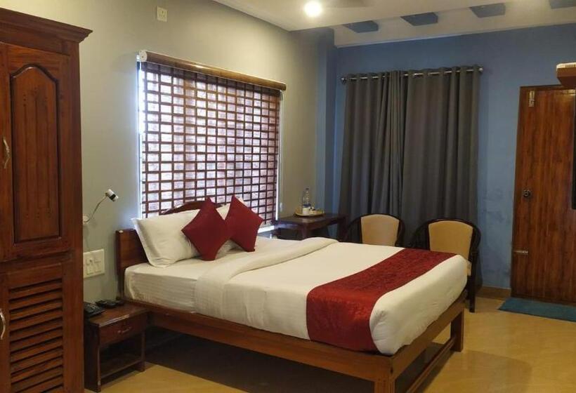 Отель Laurel Heights Resort Idukki