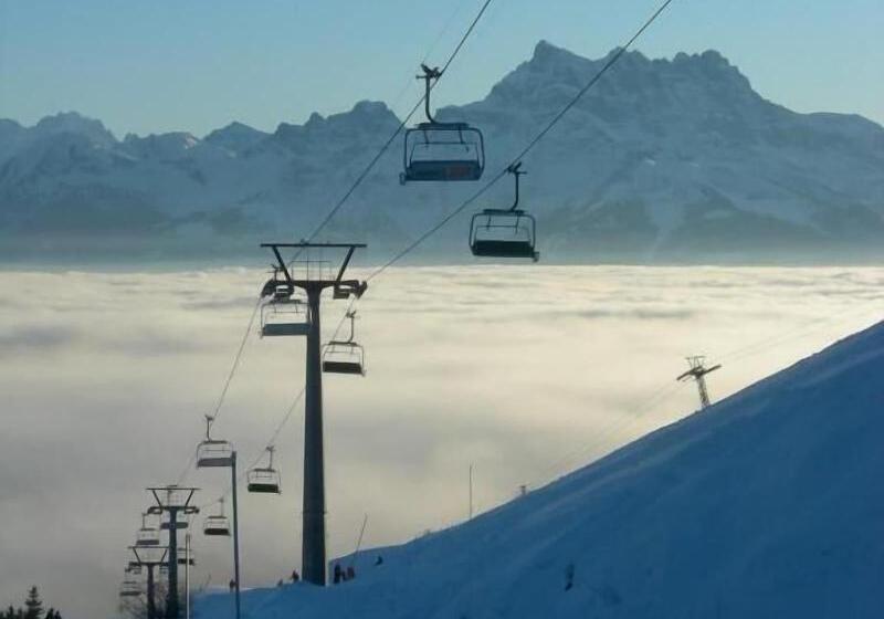 בית מלון כפרי Leysin Lodge