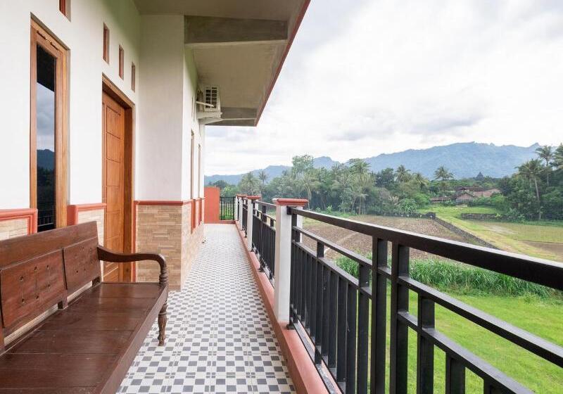 ホテル Lilik Homestay Syariah By Oyo Rooms