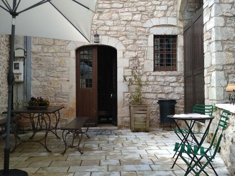 בית מלון כפרי Loussiou Nymfes