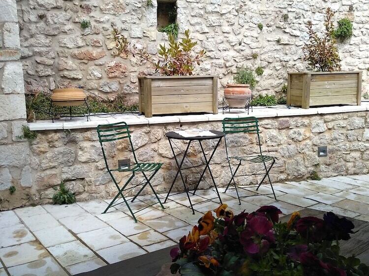 בית מלון כפרי Loussiou Nymfes