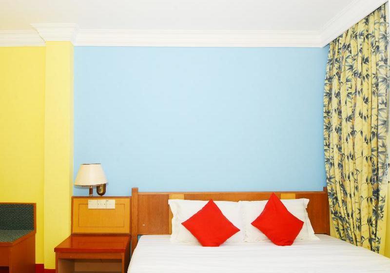 호텔 Mandarin Inn By Oyo Rooms