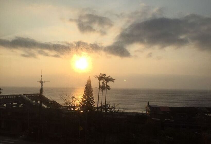 هتل Migratory Birds